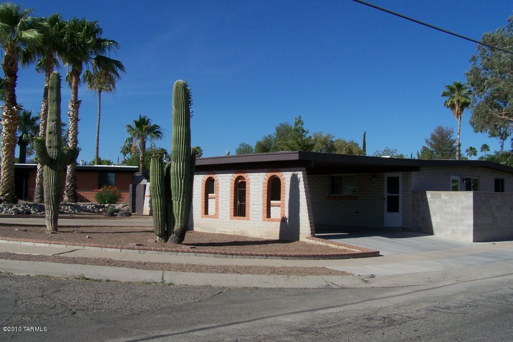 9373 East Stella Road Tucson, AZ 85730 - Photo 2 of 27 Gallery Image 2