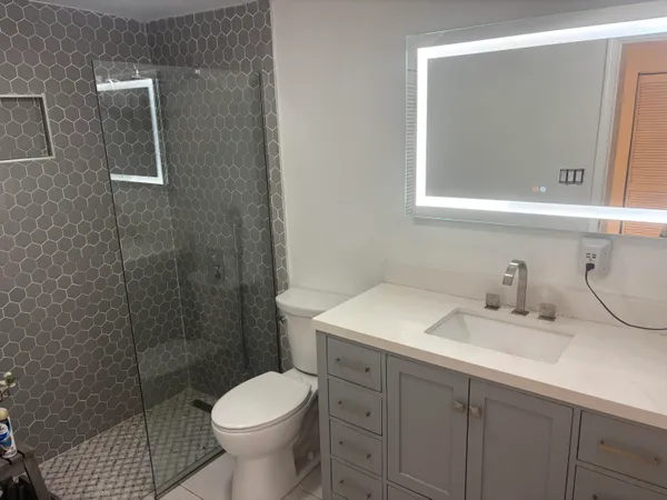 $3,900 | 2424 Grant Street, Unit A, Hollywood, FL 33020