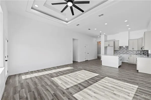 $258,000 | 6108 North Rayo Del Sol Street, Edinburg, TX 78542
