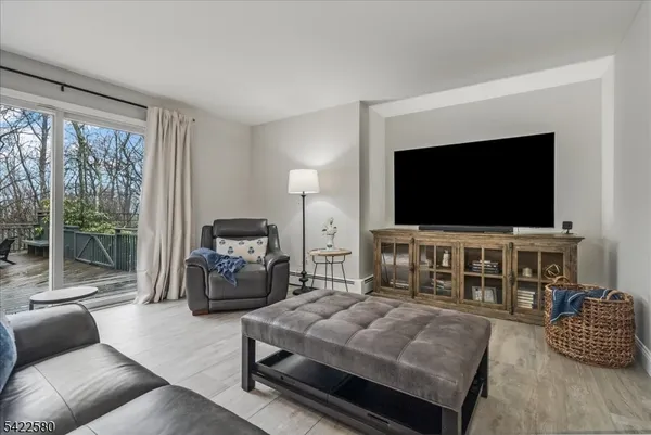 $750,000 | 97 Skyline Drive, Sparta, NJ 07871