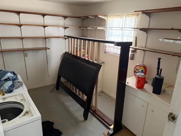 $195,000 | 704 Southwest Ave A, Andrews, TX 79714