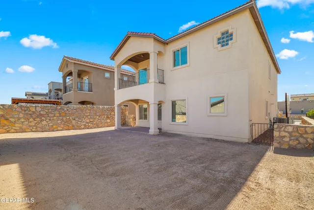 $399,950 | 545 Lanner Drive, El Paso, TX 79928