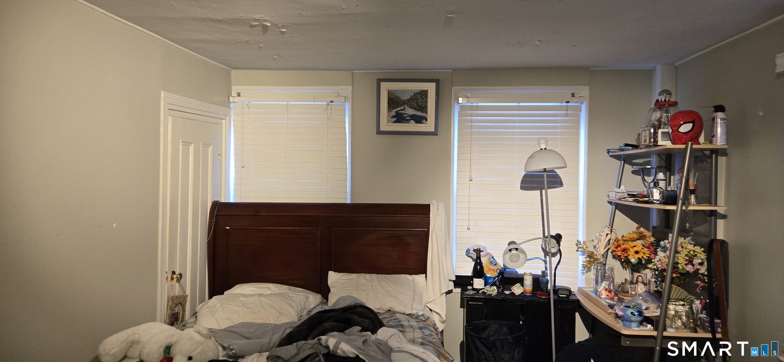 87 Main Street Deep River, CT 06417 - Photo 11 of 37 a living room with furniture