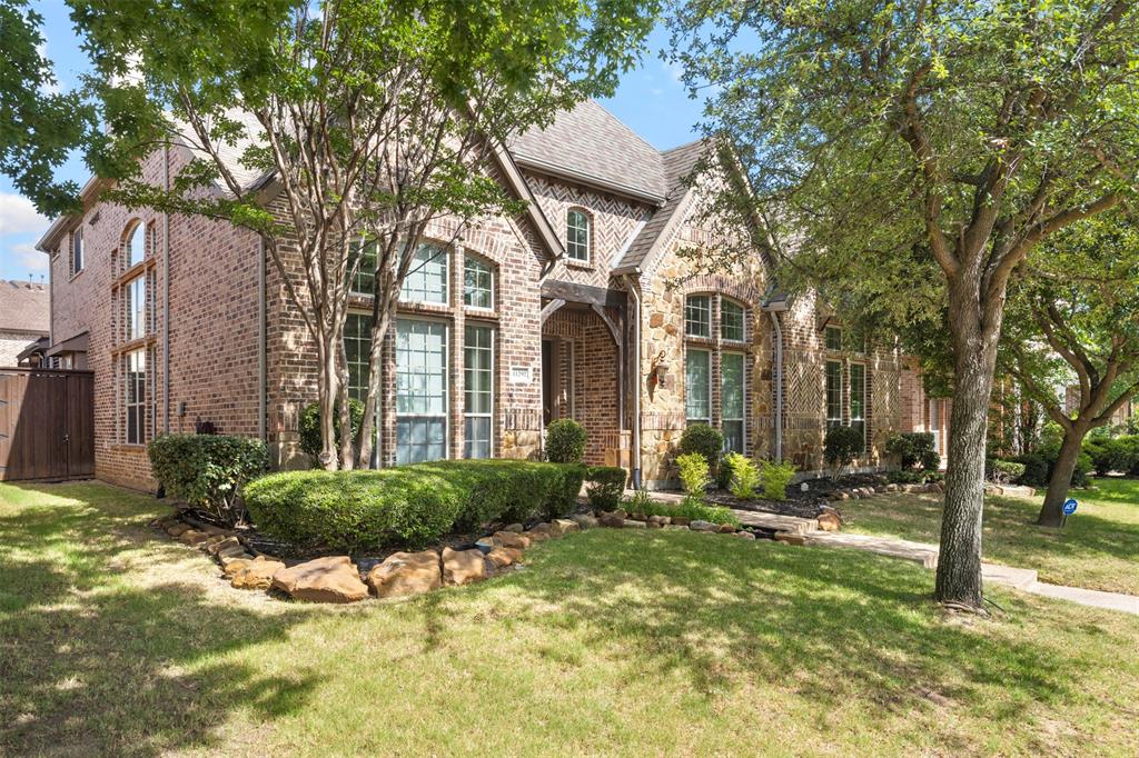 11292 Berkeley Hall Lane Frisco, TX 75033 - Photo 2 of 33