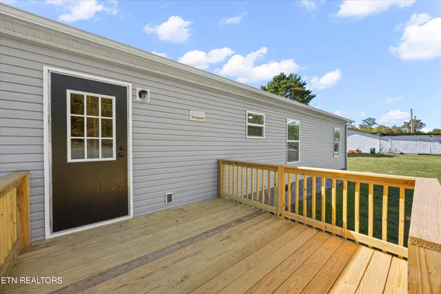 $299,900 | 323 Foster Road, Blaine, TN 37709