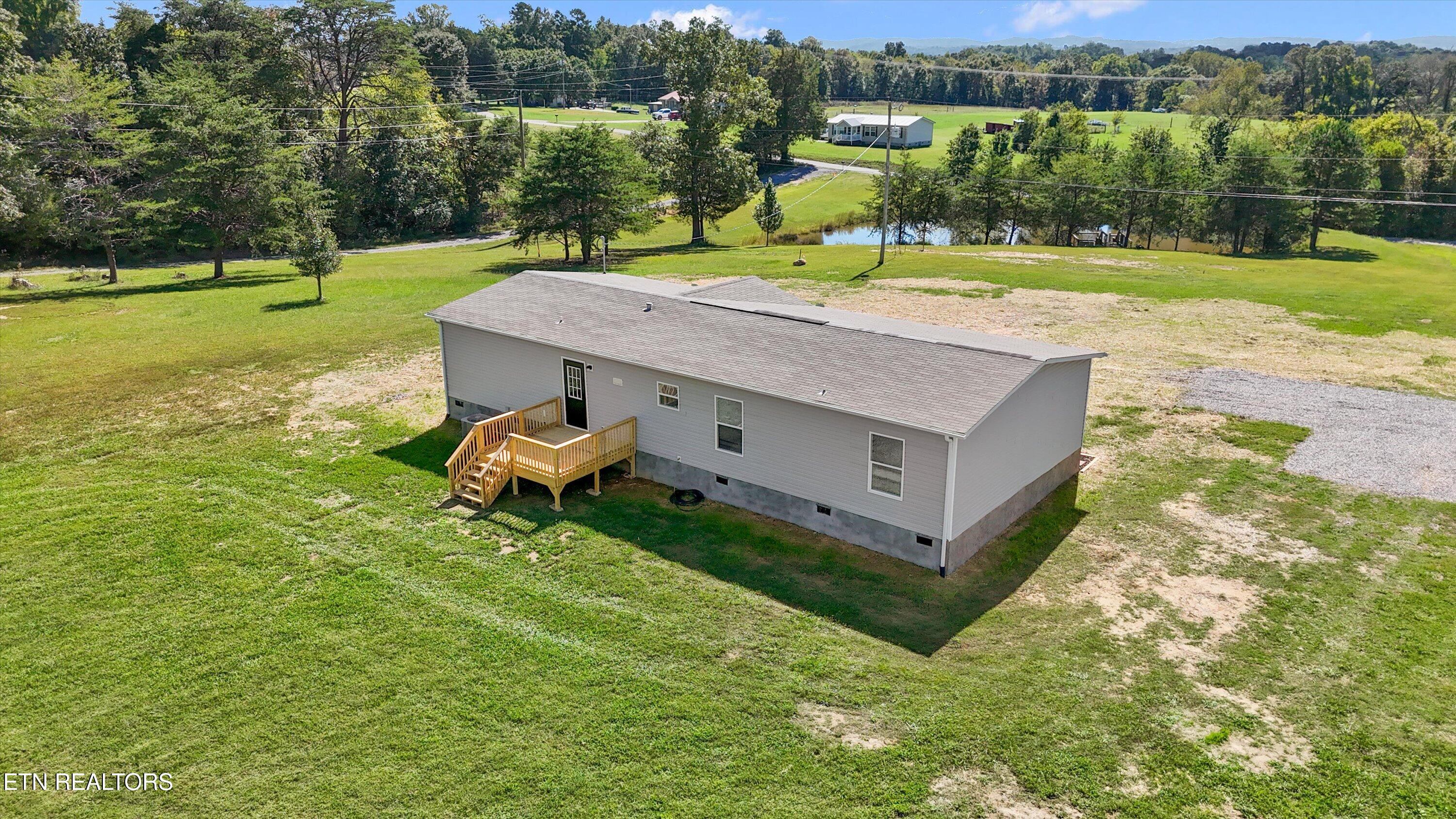 323 Foster Road Blaine, TN 37709 - Photo 24 of 31 24-323 Foster Rd27