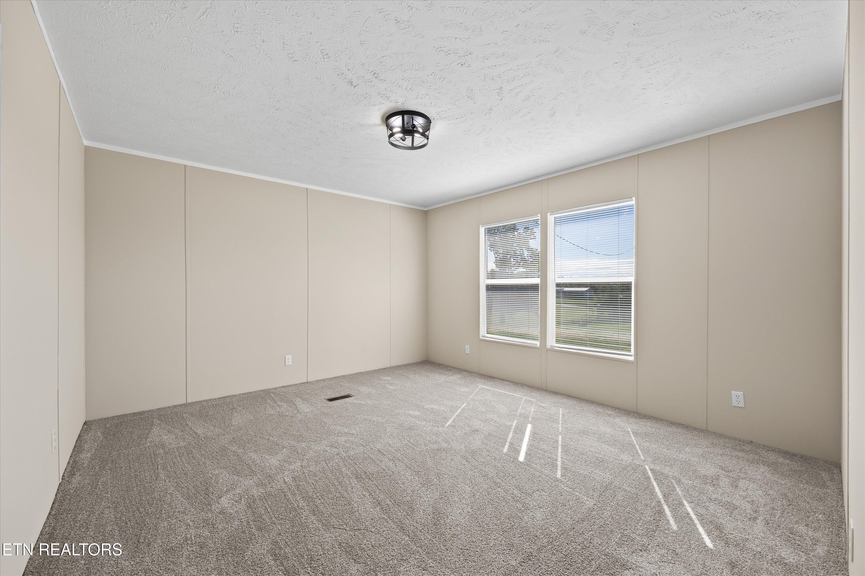 323 Foster Road Blaine, TN 37709 - Photo 4 of 31 04-323 Foster Rd03