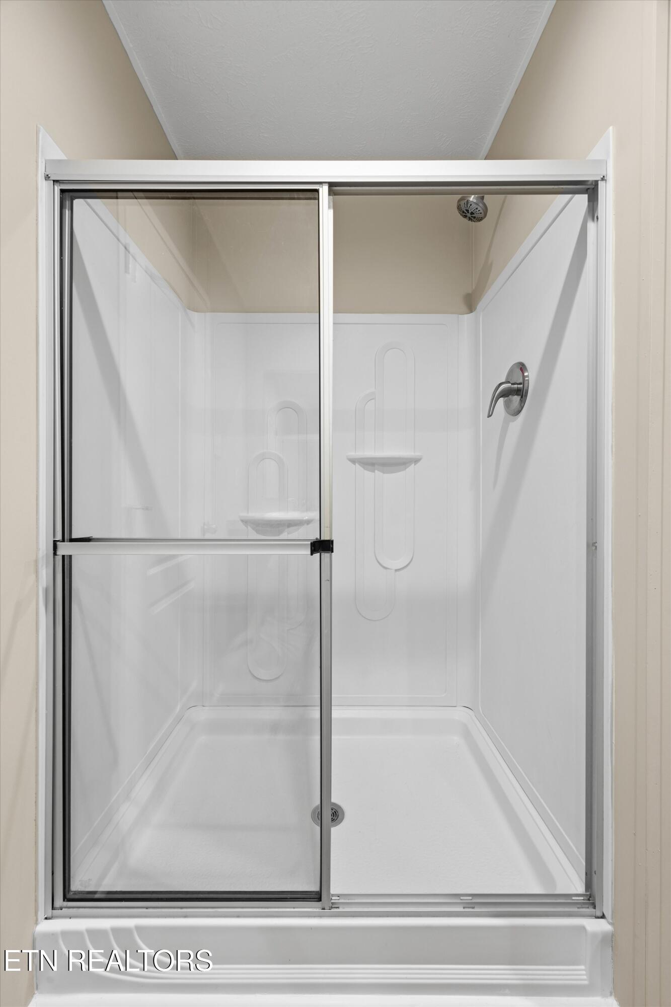 323 Foster Road Blaine, TN 37709 - Photo 7 of 31 07-323 Foster Rd06