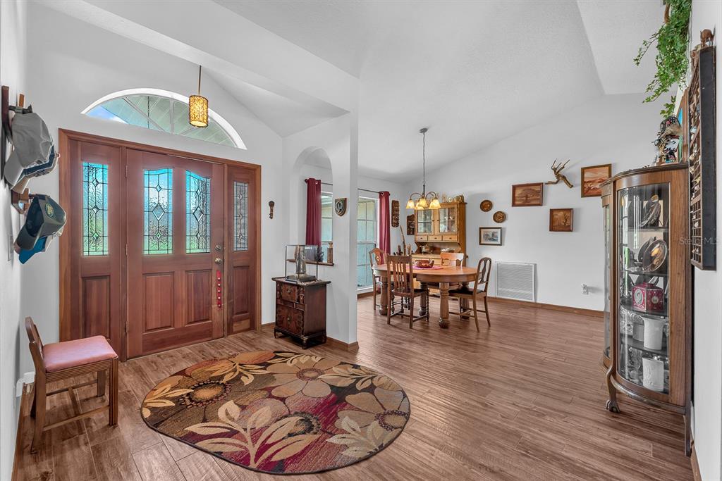 621 Penn National Road Seffner, FL 33584 - Photo 3 of 50