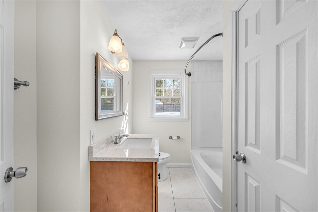 128 Thresher Road Hampden, MA 01036 - Photo 15 of 34