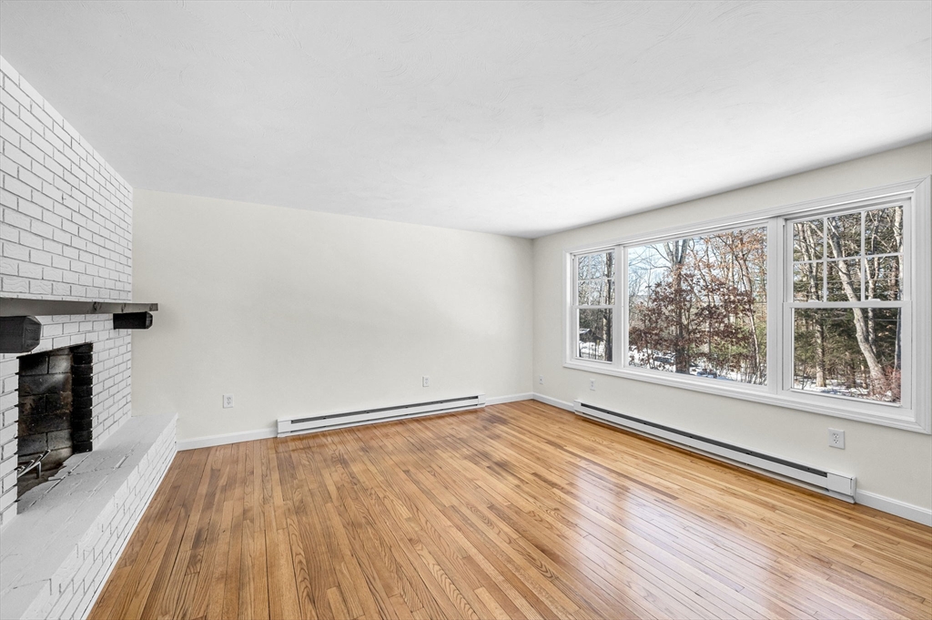 128 Thresher Road Hampden, MA 01036 - Photo 8 of 34