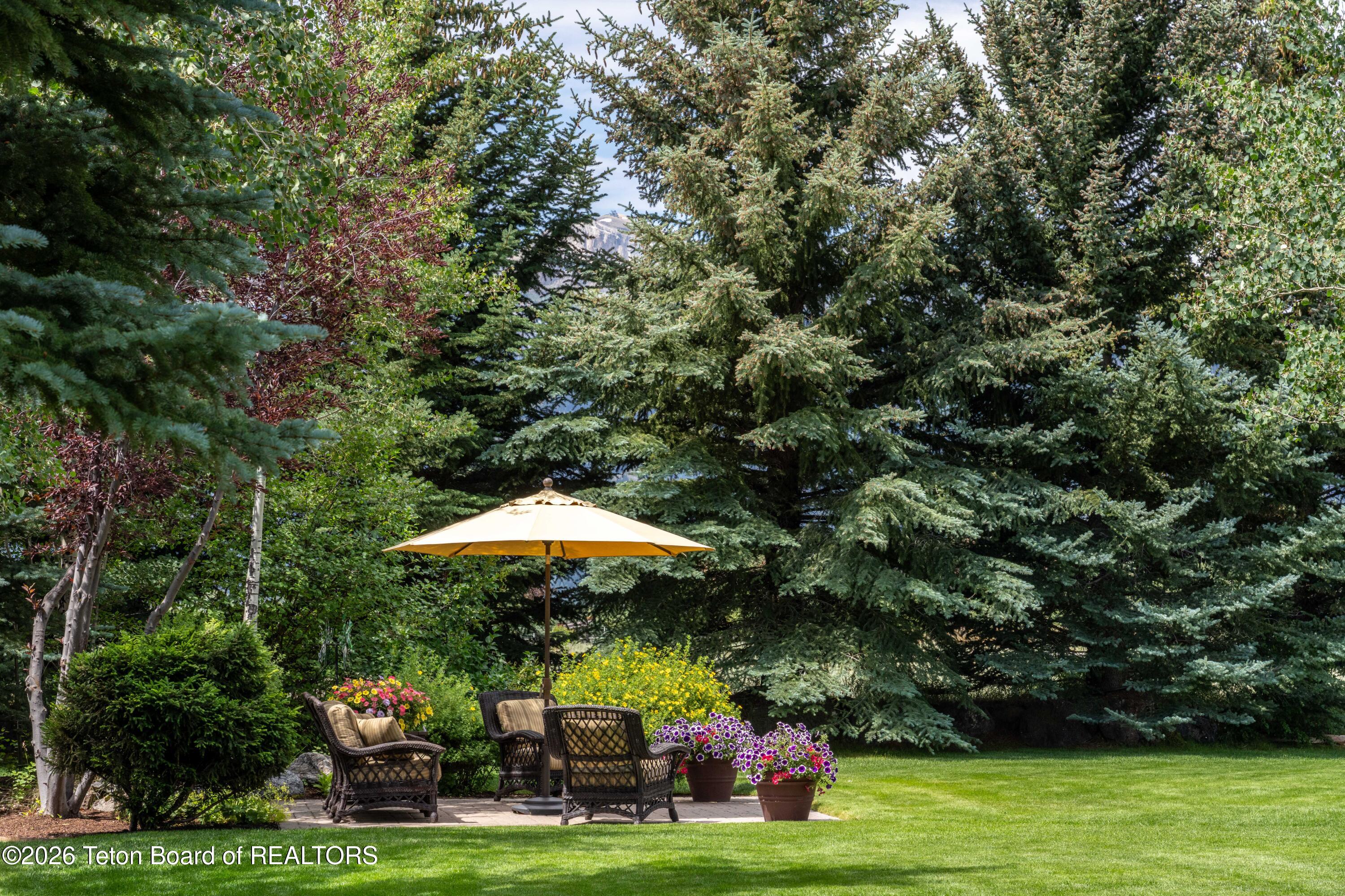 720 East Trap Club Road Jackson, WY 83001 - Photo 69 of 77 720TrapClub_JGPhoto-52