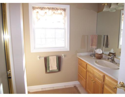 16 Rhodes Street Plainville, MA 02762 - Photo 14 of 30 Gallery Image 14