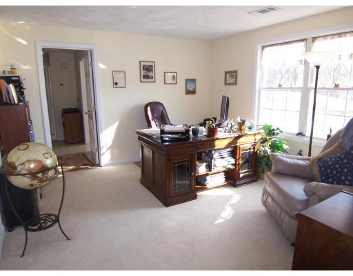 16 Rhodes Street Plainville, MA 02762 - Photo 17 of 30 Gallery Image 17