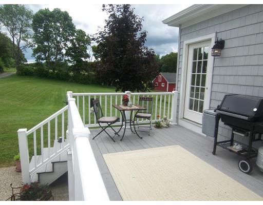 16 Rhodes Street Plainville, MA 02762 - Photo 8 of 30 Gallery Image 8