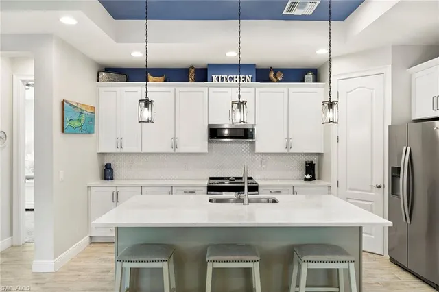 $890,000 | 14796 Windward Lane, Naples, FL 34114