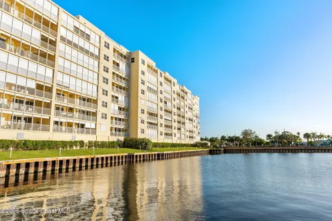 $425,000 | 134 Starboard Lane, Unit 301, Merritt Island, FL 32953