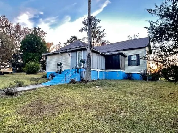 $129,900 | 1206 South Main Street, Chattahoochee, FL 32324