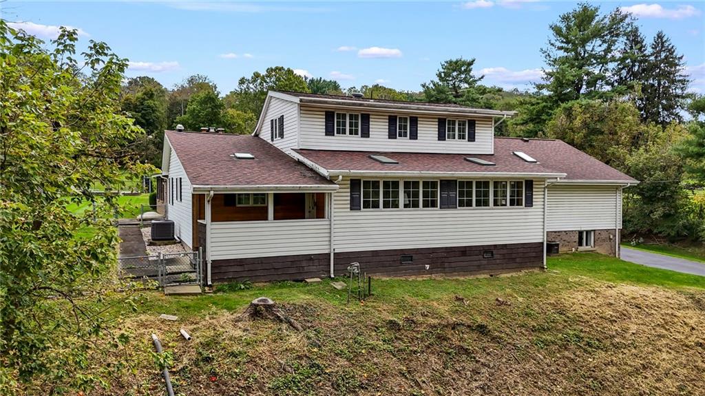 152 Sugar Run Road Waynesburg, PA 15370 - Photo 2 of 38 Gallery Image 2