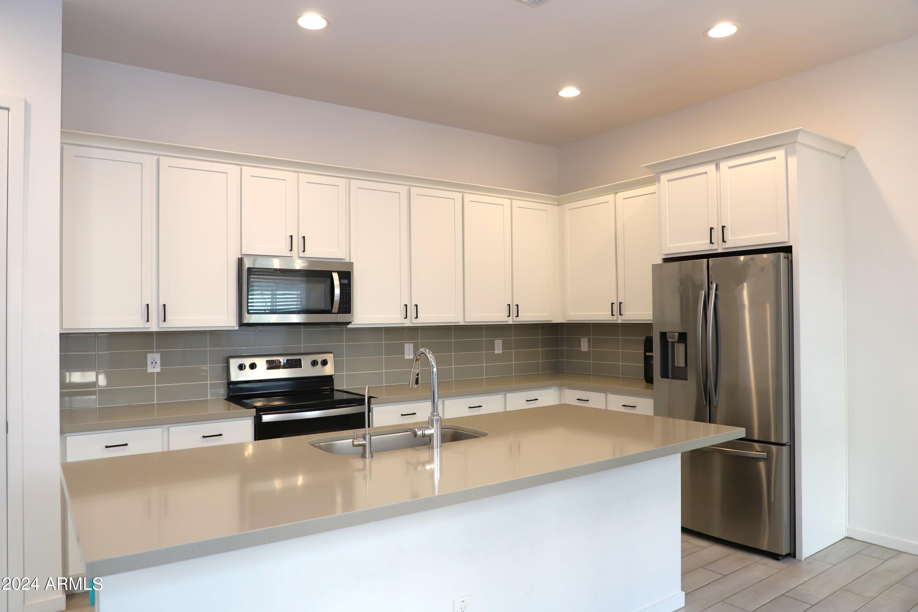 901 South Smith Road, Unit 1059 Tempe, AZ 85281 - Photo 15 of 58 14