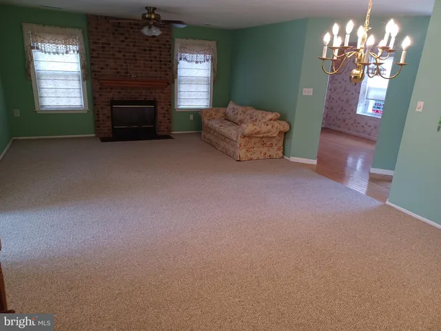 $318,000 | 54 Knollwood Drive, Woodbury, NJ 08096