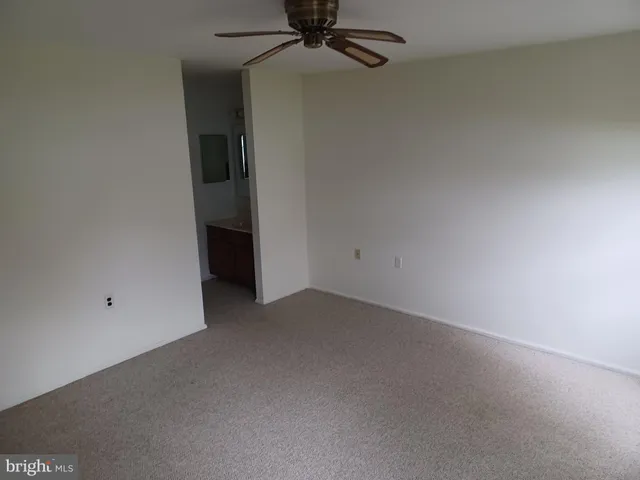 $318,000 | 54 Knollwood Drive, Woodbury, NJ 08096