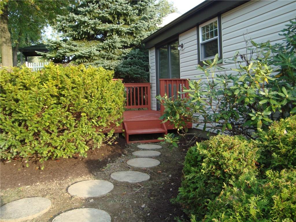 4029 Firethorn Drive McKees Rocks, PA 15136 - Photo 4 of 15 rear deck