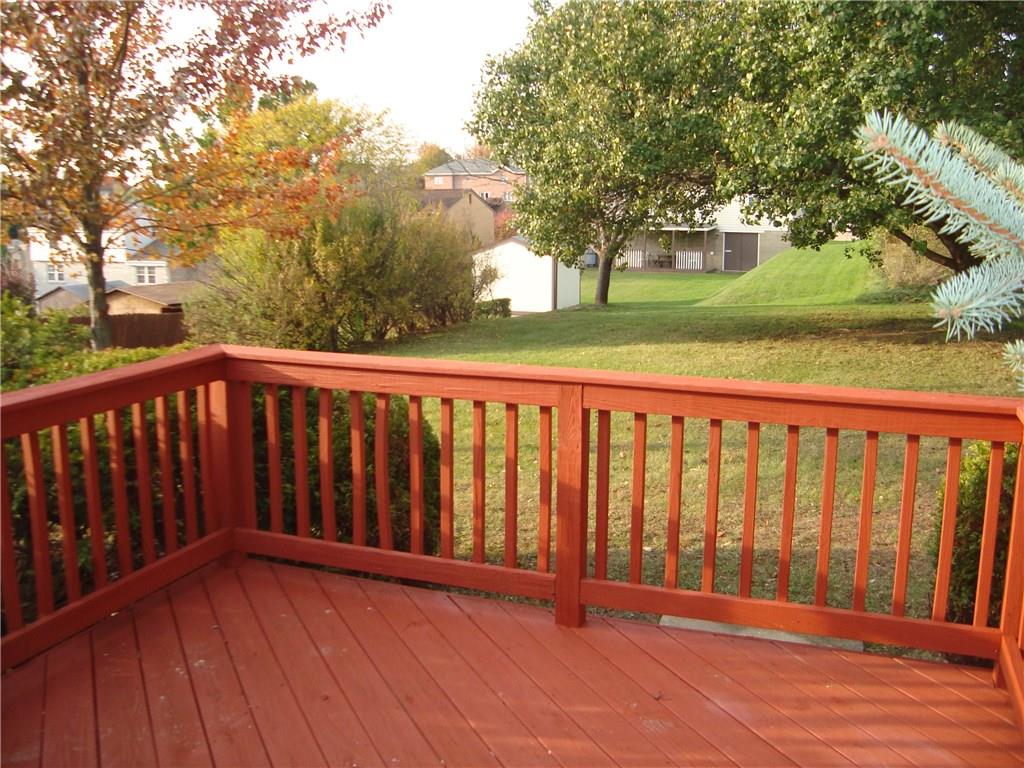 4029 Firethorn Drive McKees Rocks, PA 15136 - Photo 5 of 15 rear deck