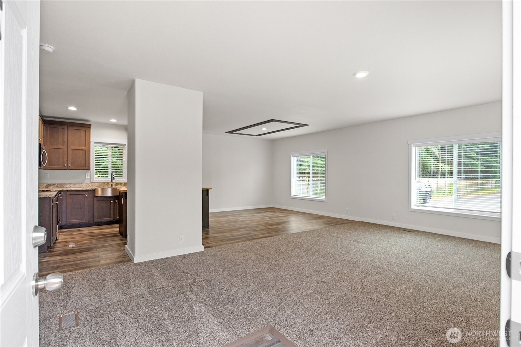 32501 Northeast 50th Street, Unit 31 Carnation, WA 98014 - Photo 5 of 28