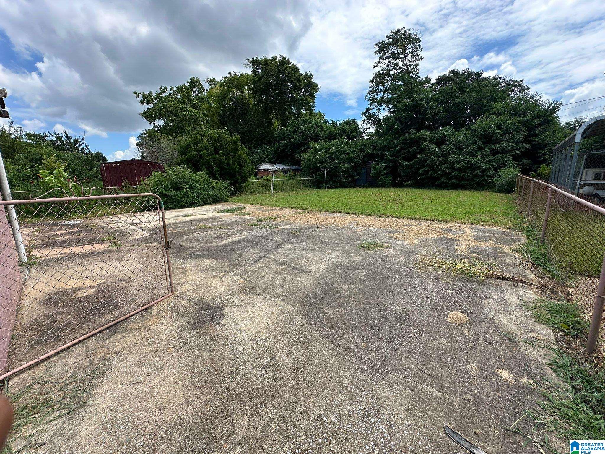 1205 31st Street Southwest Birmingham, AL 35211 - Photo 5 of 17
