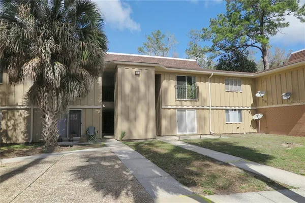 $134,900 | 507 Northwest 39th Drive, Unit 210, Gainesville, FL 32607