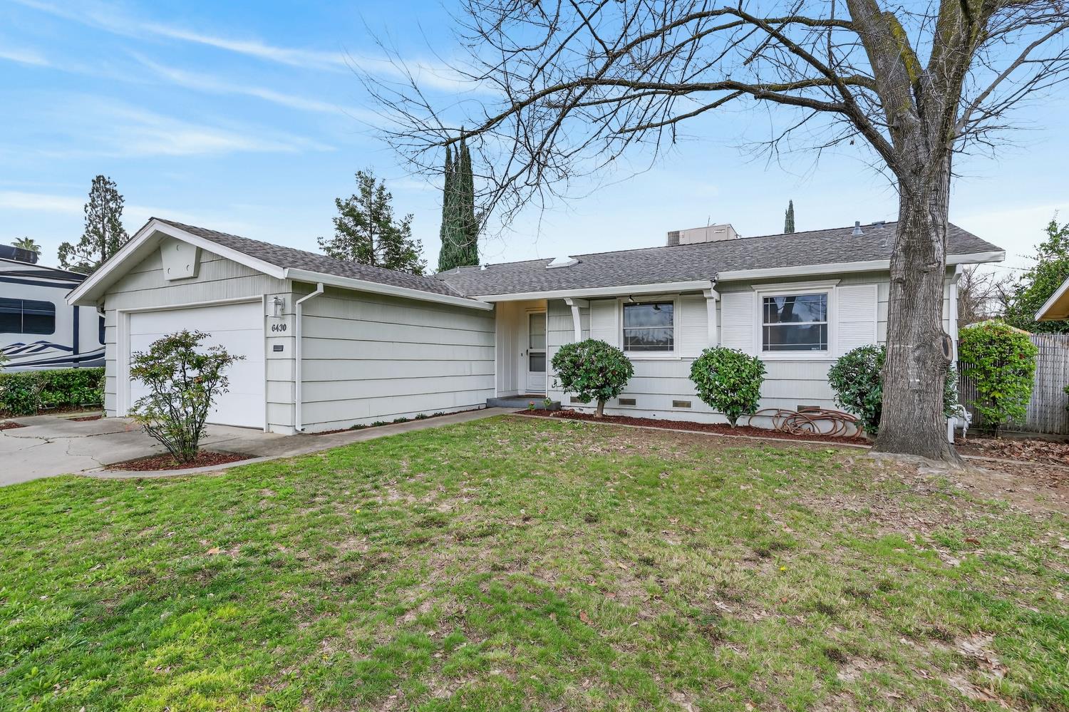 6430 Rexford Way Carmichael, CA 95608 - Photo 2 of 46