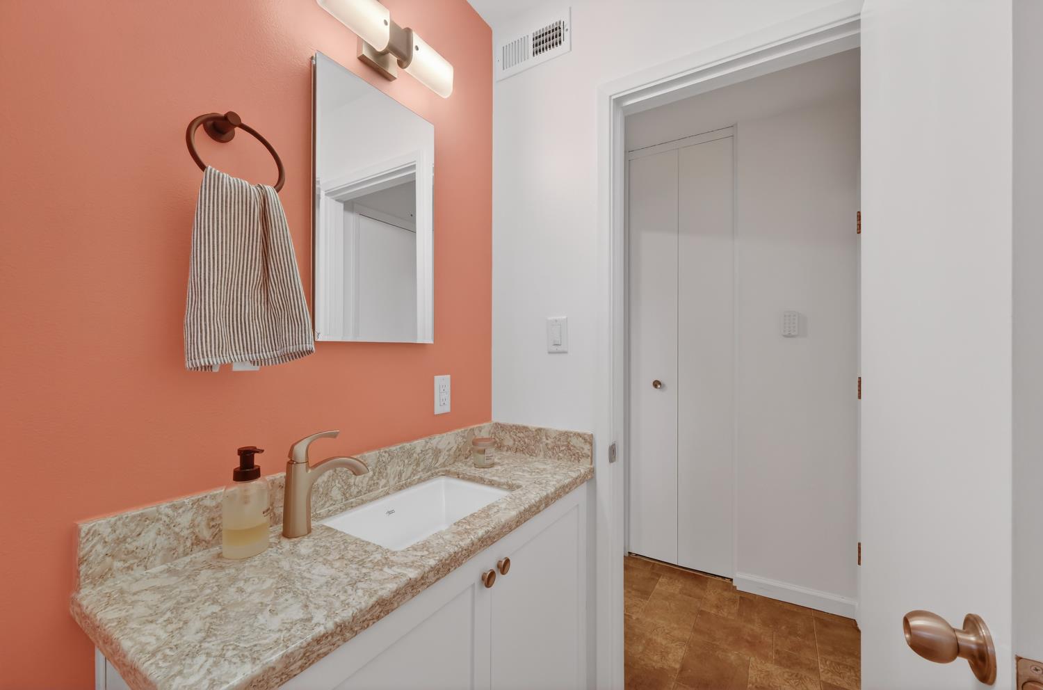 6430 Rexford Way Carmichael, CA 95608 - Photo 35 of 46