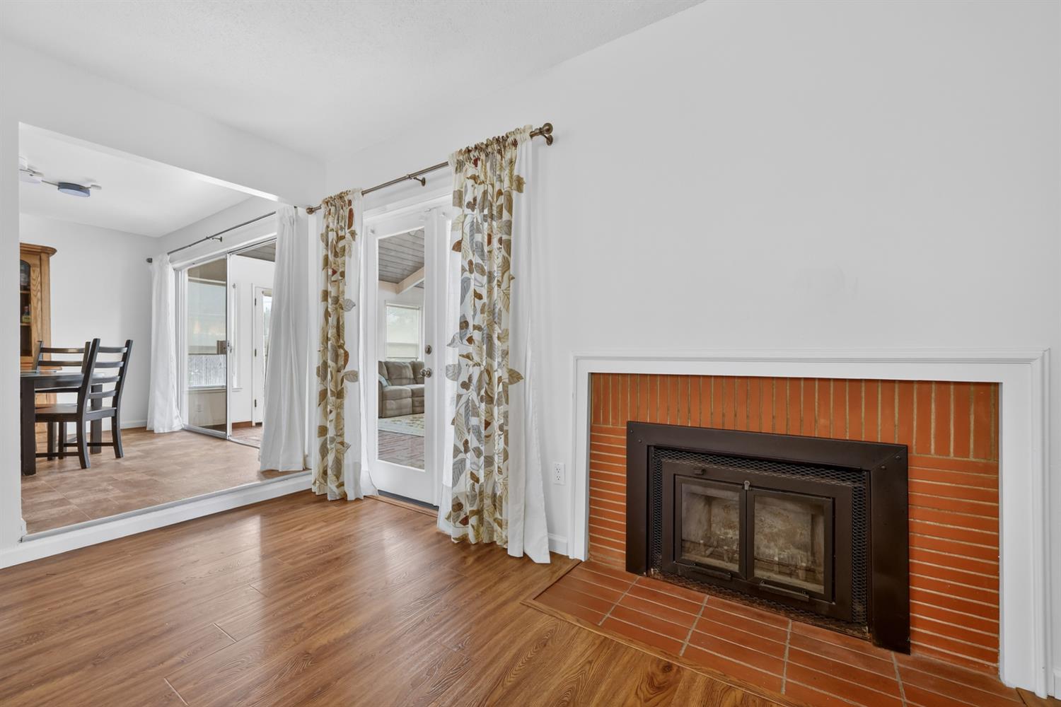 6430 Rexford Way Carmichael, CA 95608 - Photo 10 of 46