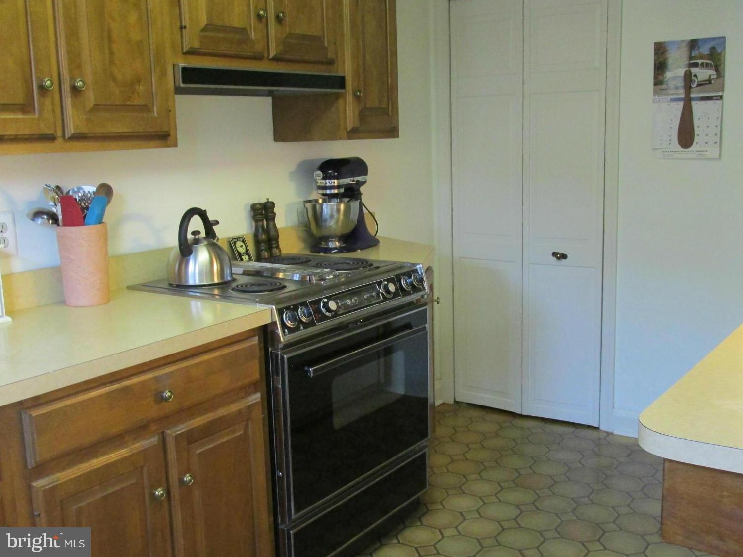 1512 Doxbury Road Baltimore, MD 21286 - Photo 9 of 24 a kitchen with a stove and a sink