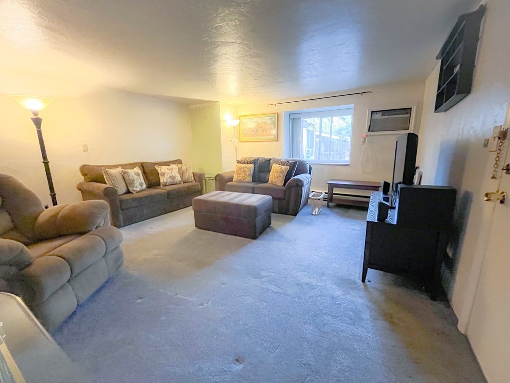 20 Erick Road, Unit 33 Mansfield, MA 02048 - Photo 3 of 12 Gallery Image 3