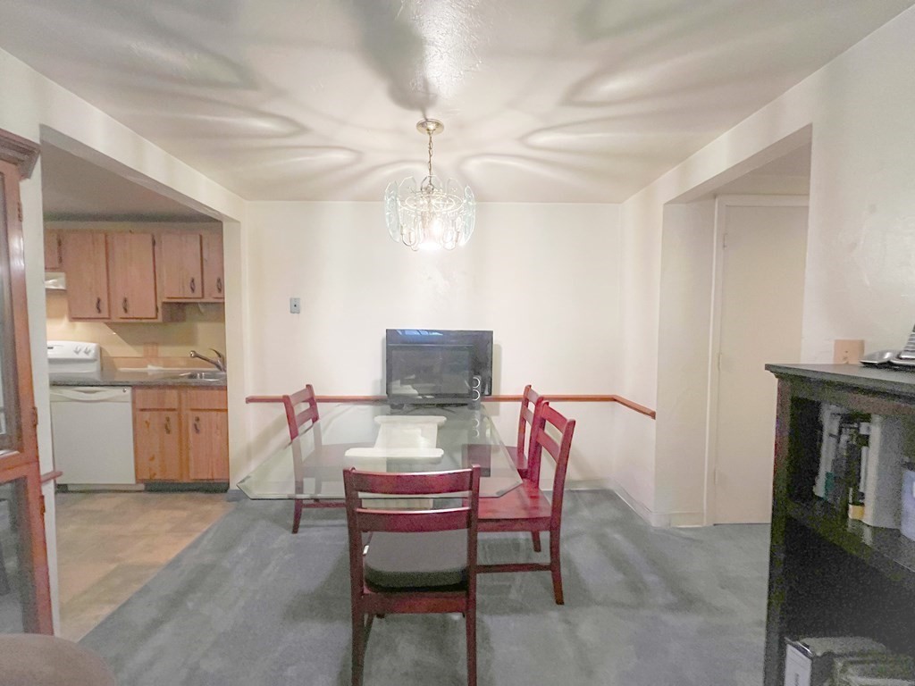 20 Erick Road, Unit 33 Mansfield, MA 02048 - Photo 5 of 12 Gallery Image 5