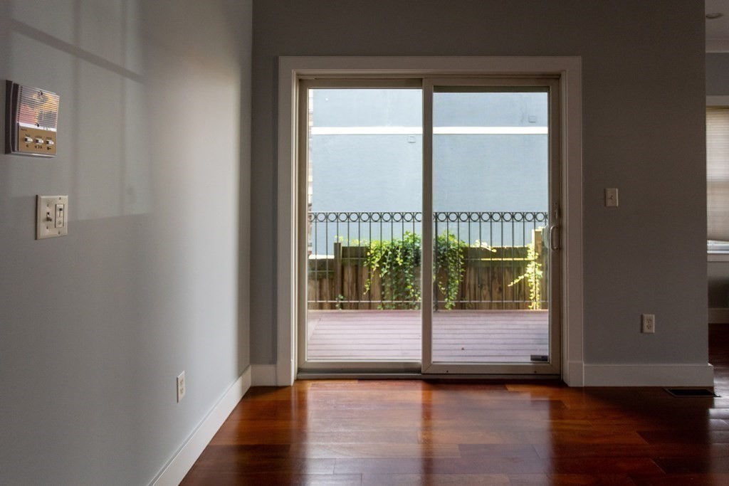 109 D Street, Unit 1 Boston, MA 02127 - Photo 7 of 20