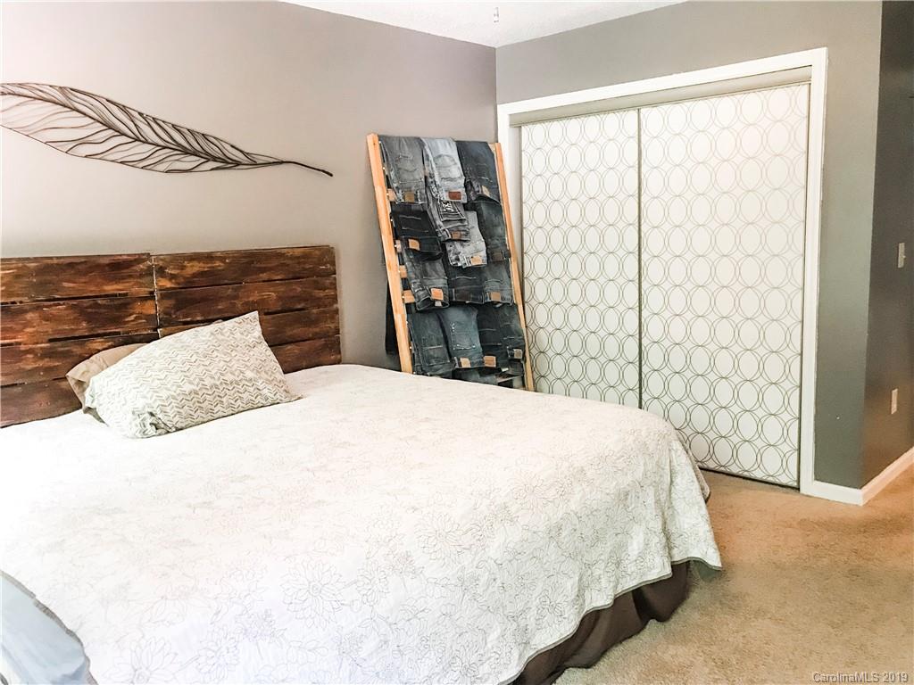 99 Pheasant Ridge Road Fairview, NC 28730 - Photo 17 of 31 Gallery Image 17