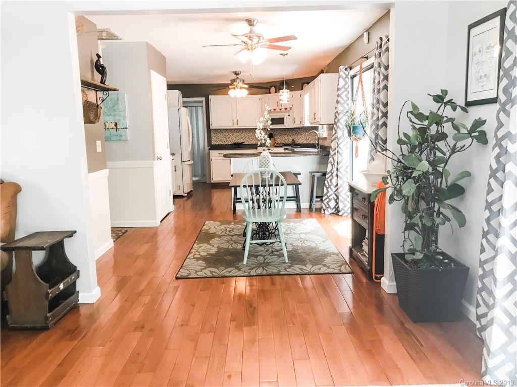 99 Pheasant Ridge Road Fairview, NC 28730 - Photo 5 of 31 Gallery Image 5