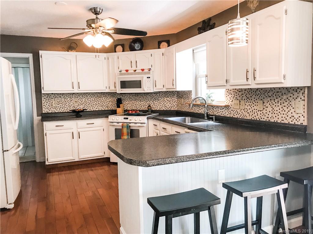 99 Pheasant Ridge Road Fairview, NC 28730 - Photo 8 of 31 Gallery Image 8