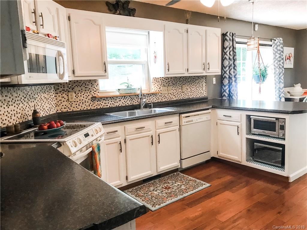 99 Pheasant Ridge Road Fairview, NC 28730 - Photo 9 of 31 Gallery Image 9