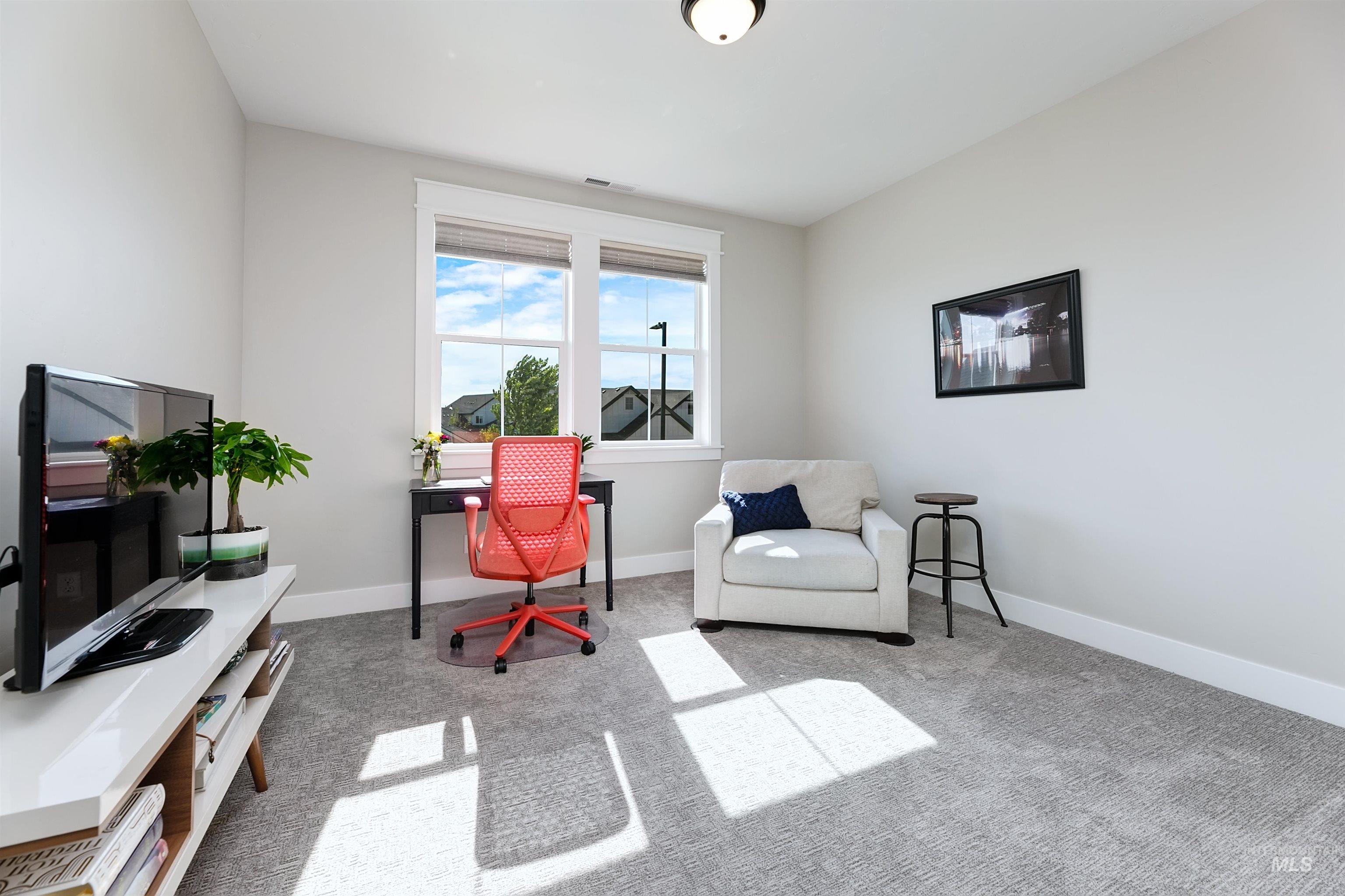 5463 North Exeter Way Meridian, ID 83646 - Photo 14 of 36 Bright and airy!