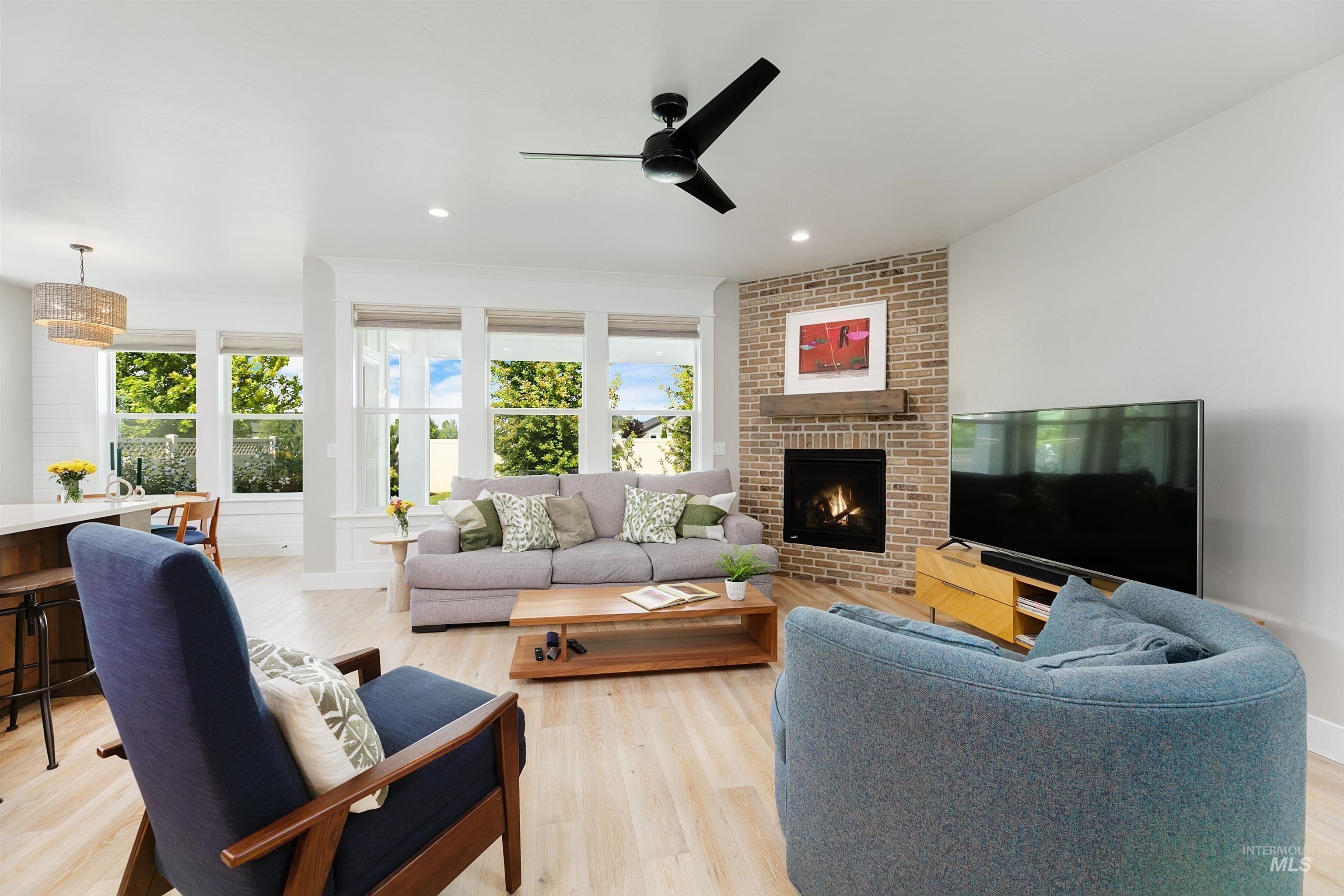 5463 North Exeter Way Meridian, ID 83646 - Photo 6 of 36