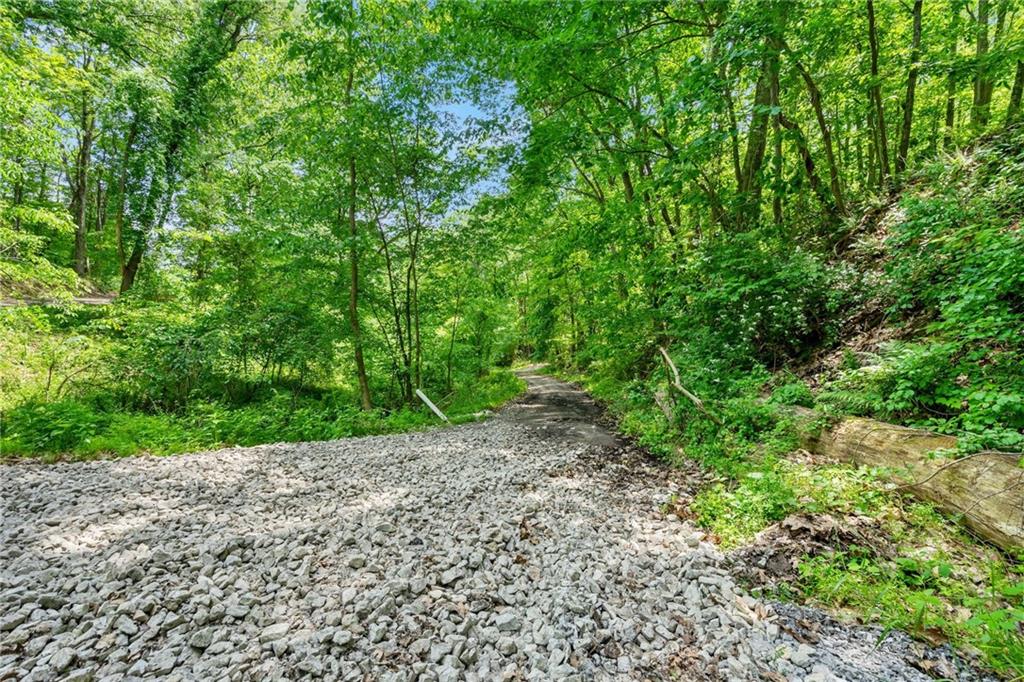 1409-1415 Mcdevitt Road Sewickley, PA 15143 - Photo 8 of 16 Gallery Image 8