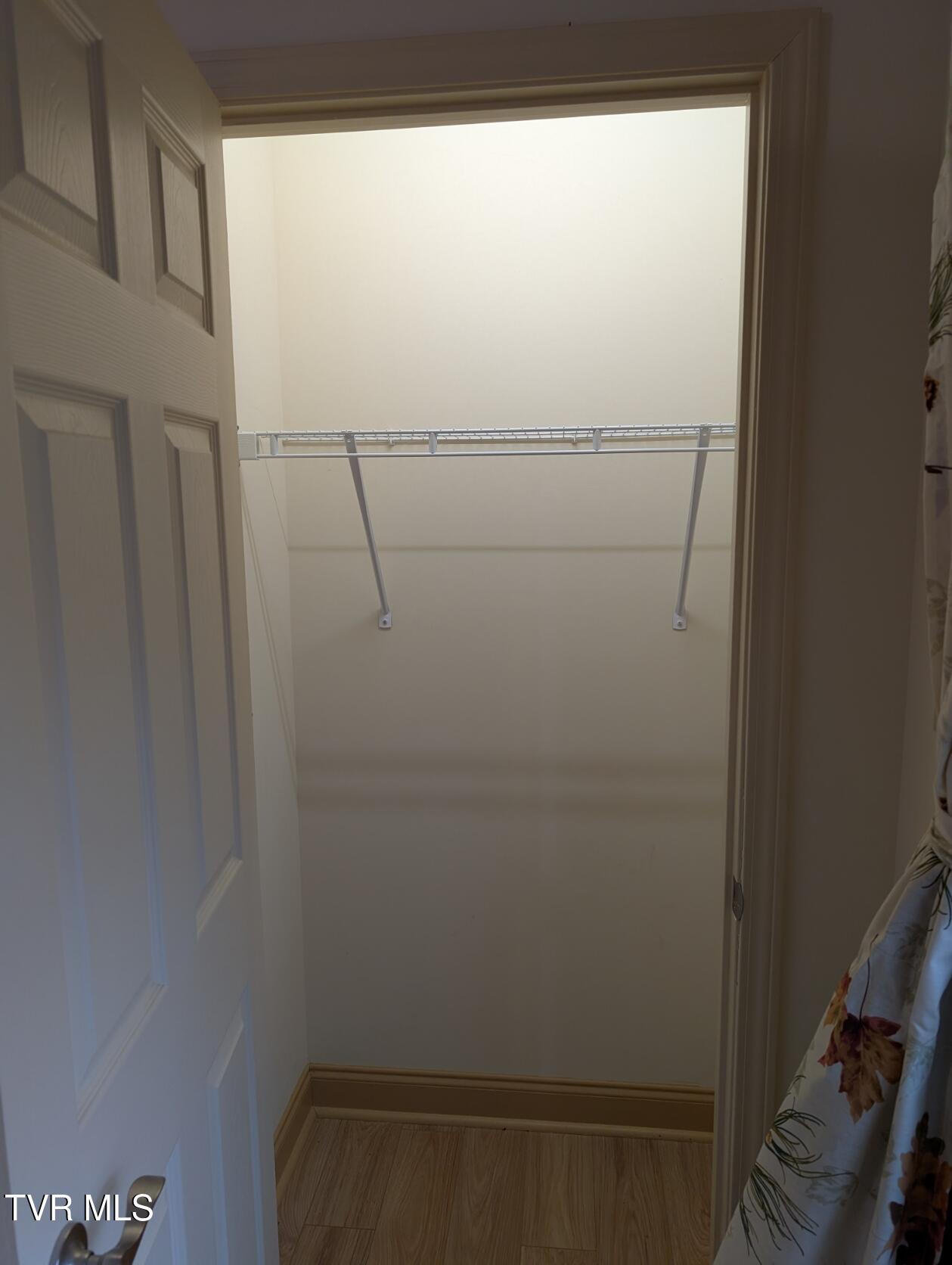 220 Crockett Timbers Limestone, TN 37681 - Photo 17 of 23 Master Closet 2