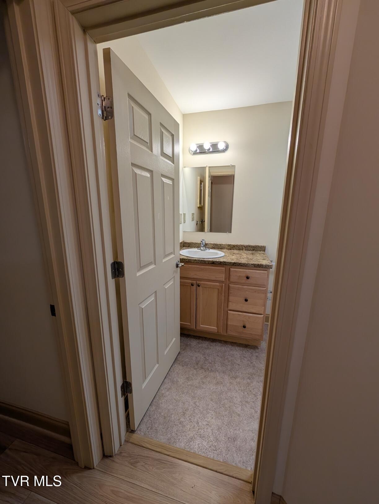 220 Crockett Timbers Limestone, TN 37681 - Photo 18 of 23 Bath 1 entry
