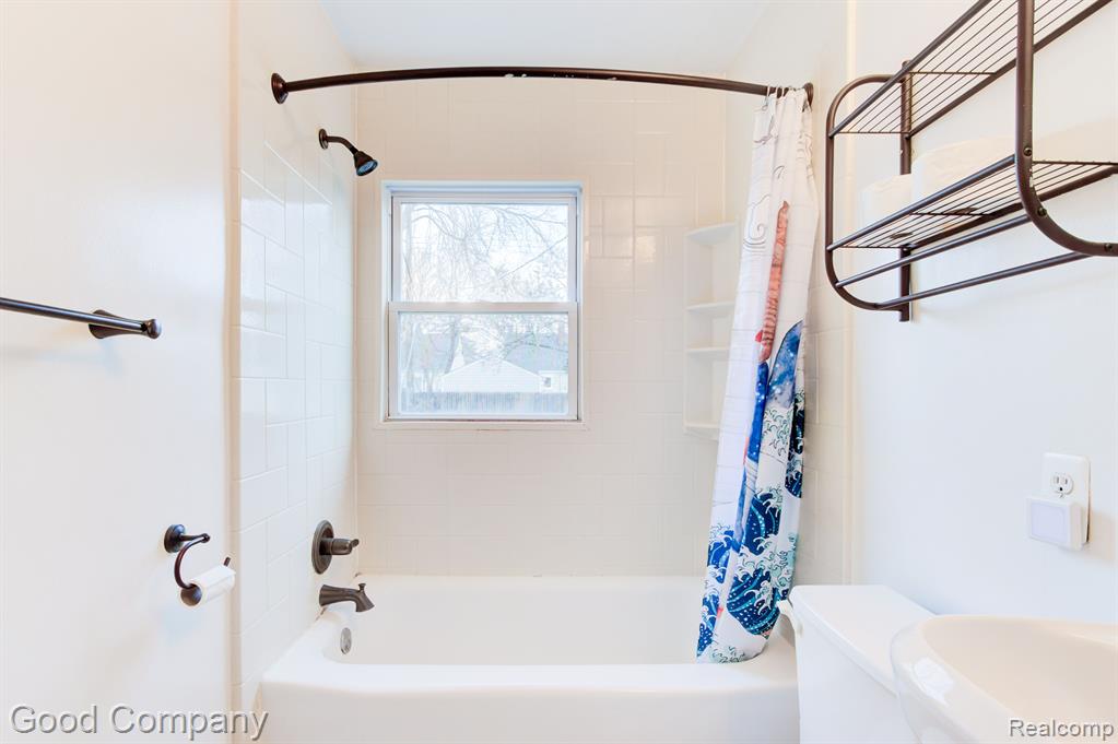 201 East Webster Road Royal Oak, MI 48073 - Photo 22 of 39