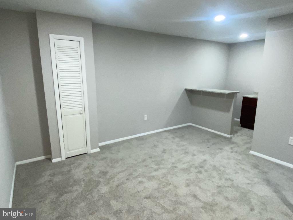 8211 Cagle Road Fort Washington, MD 20744 - Photo 28 of 49 View of open wet bar area