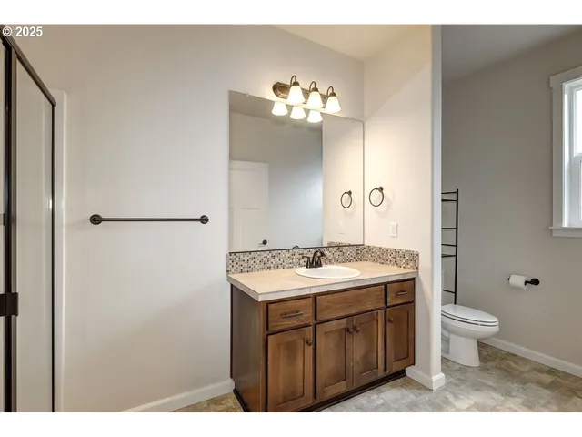 $760,000 | 17647 Hardenbrook Avenue, Sandy, OR 97055